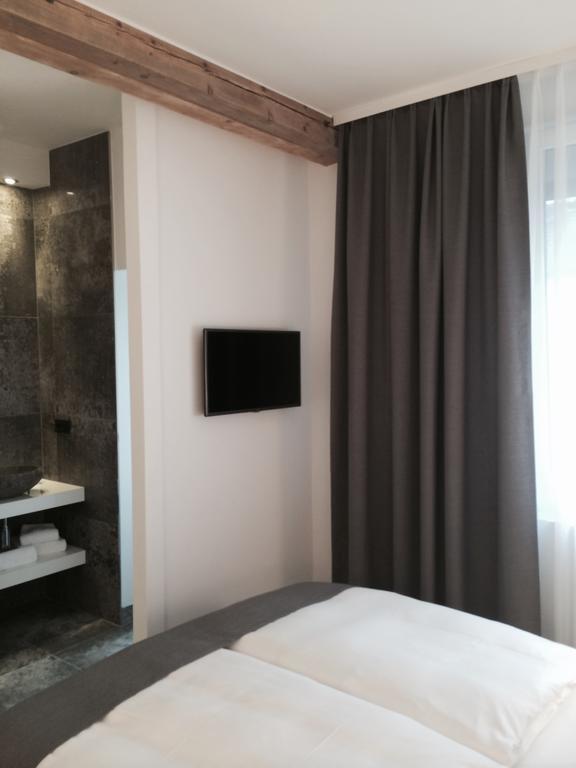 Hotel Lindenhof Dusseldorf Ngoại thất bức ảnh